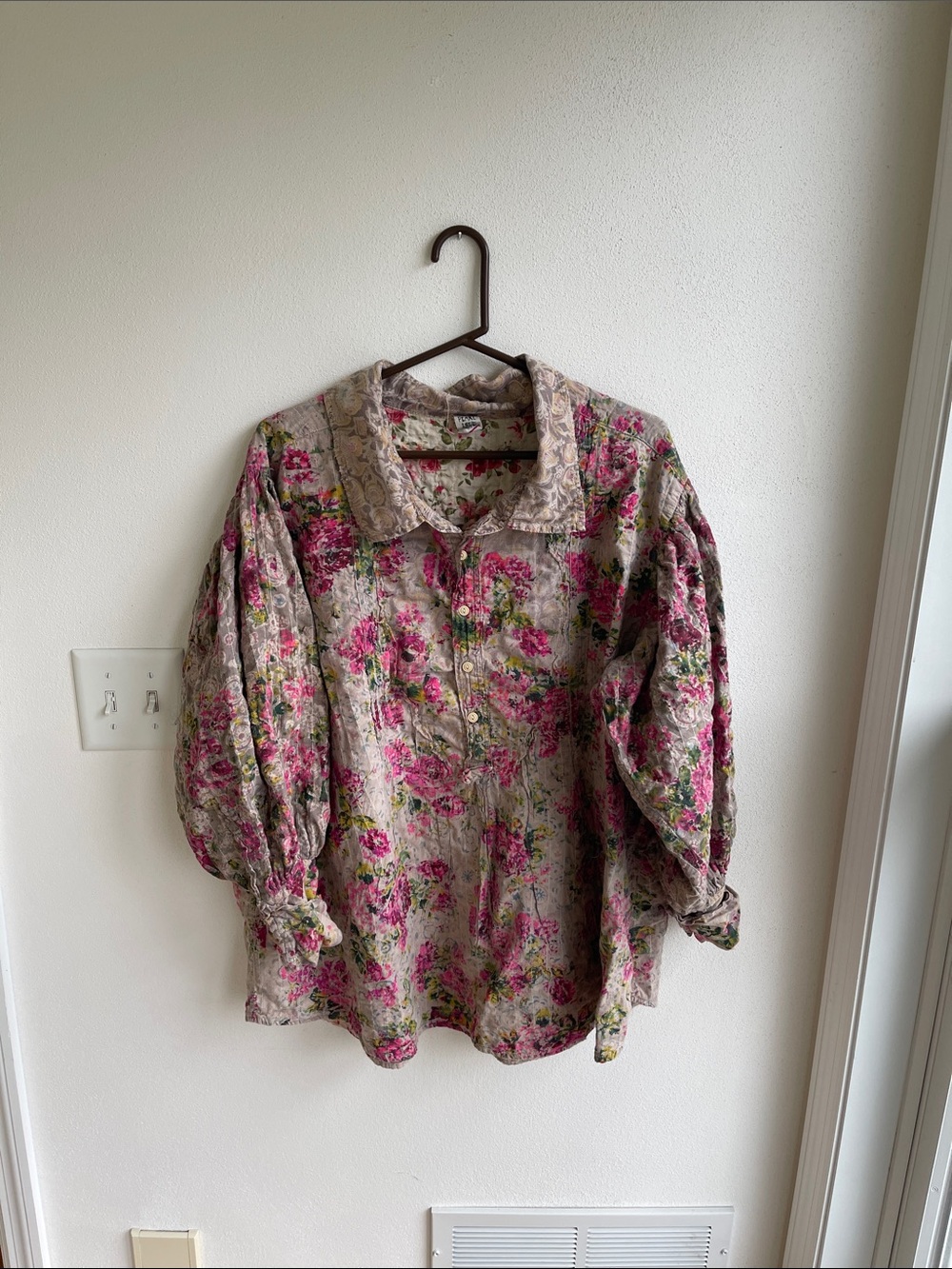 Magnolia Pearl Pink Floral Puff Sleeve Button-Up Blouse